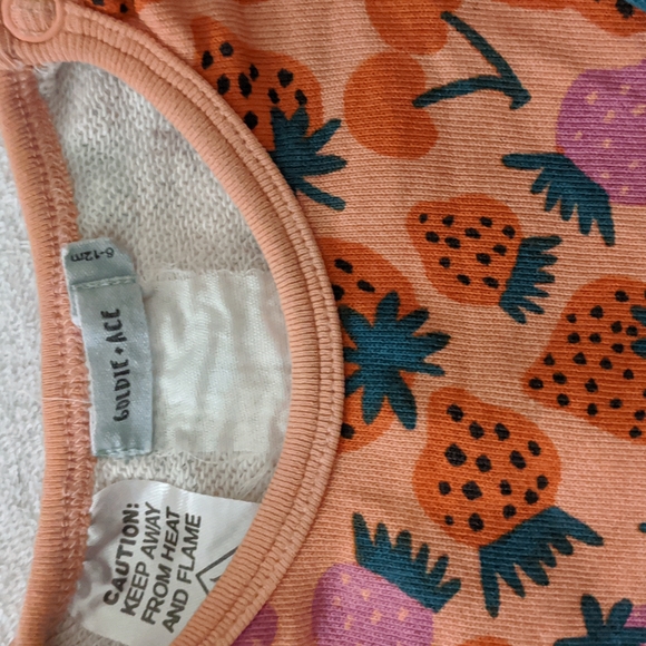 Darling Dresses - Picture 2 of 4